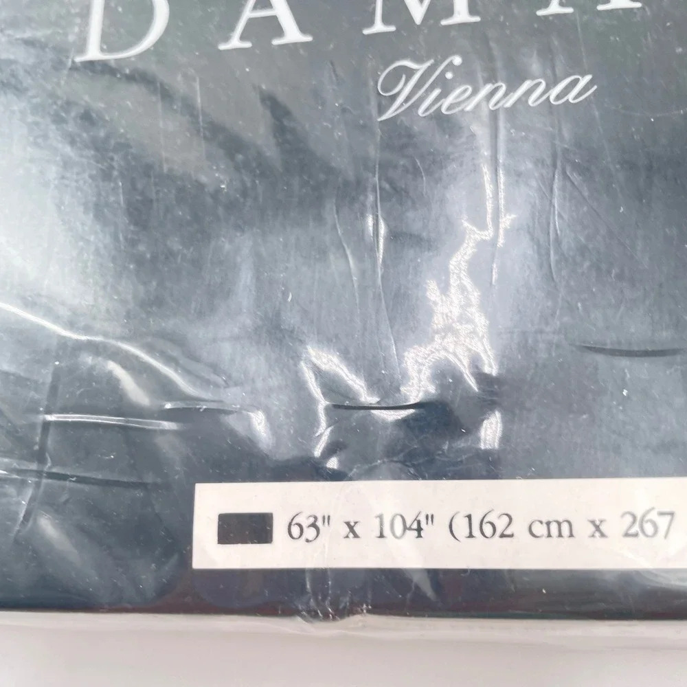 Kemp & Beatley Vienna Damask White Tablecloth 63x104 Oblong Cotton Rayon
